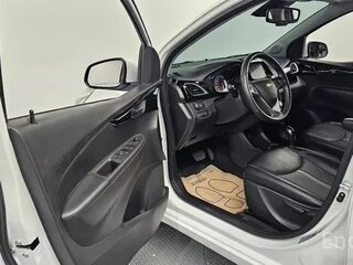 2021 Chevrolet Spark IV Рестайлинг, белый, 1015000 рублей, вид 5