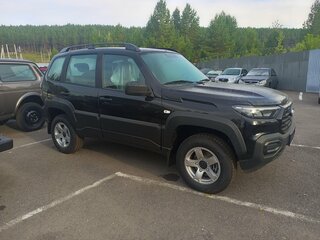 2026 Lada (ВАЗ) Niva Travel I Рестайлинг, чёрный, 1603000 рублей, вид 3
