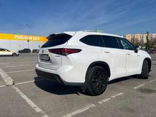 2022 Toyota Highlander IV (XU70), белый, 4500000 рублей, вид 5