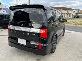2023 Mitsubishi Delica D:5 I Рестайлинг, чёрный, 3300000 рублей, вид 3