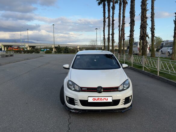 2010 Volkswagen Golf GTI VI, белый - вид 3