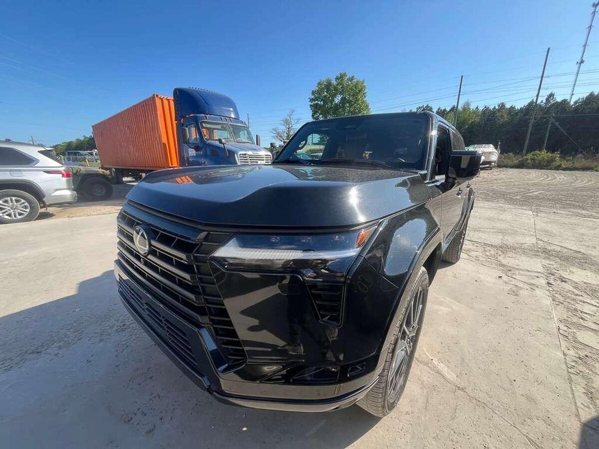 Открыть фотографии: Lexus GX III