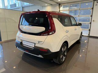 2022 Kia Soul III Рестайлинг, белый, 2450000 рублей, вид 4