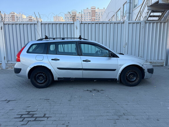 2007 Renault Megane II Рестайлинг, серебристый, 375000 рублей - вид 5