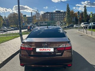 2017 Toyota Camry VII (XV50) Рестайлинг 2, коричневый, 2040000 рублей, вид 5
