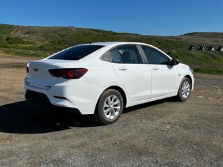 2022 Chevrolet Onix II, белый, 1650000 рублей, вид 4