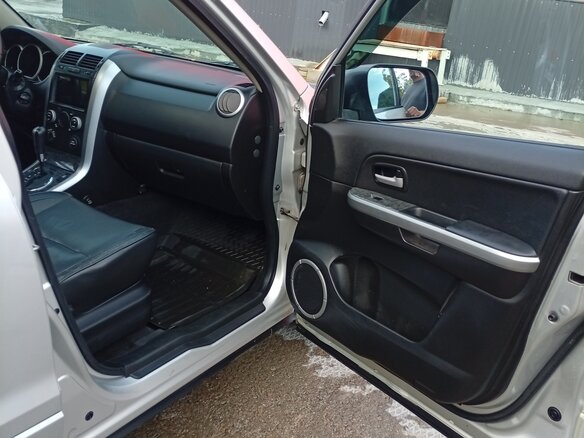 2010 Suzuki Grand Vitara II Рестайлинг, серебристый, 900000 рублей - вид 8