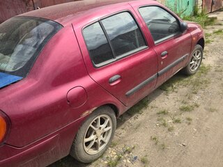 2001 Renault Clio II, красный, 72000 рублей, вид 3