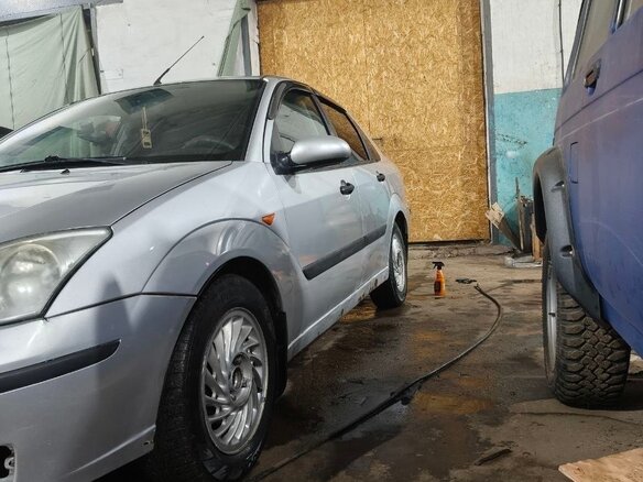 2003 Ford Focus I Рестайлинг, серебристый, 125000 рублей - вид 6