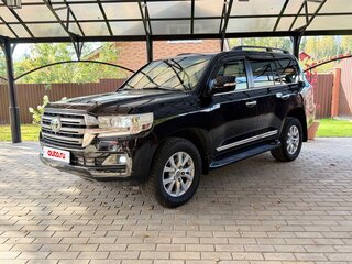 2016 Toyota Land Cruiser 200 Series Рестайлинг 2, чёрный, 4650000 рублей, вид 1