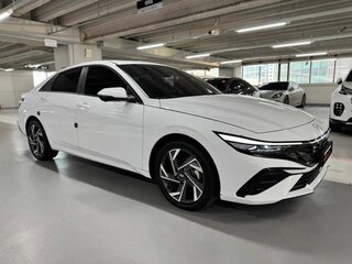 2026 Hyundai Avante VII Рестайлинг, белый, 2840000 рублей, вид 2