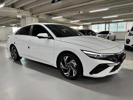 2026 Hyundai Avante VII Рестайлинг, белый, 2840000 рублей, вид 2