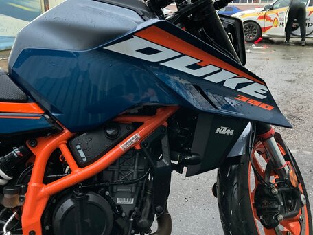 2025 KTM 390 Duke, синий, 550000 рублей, вид 4