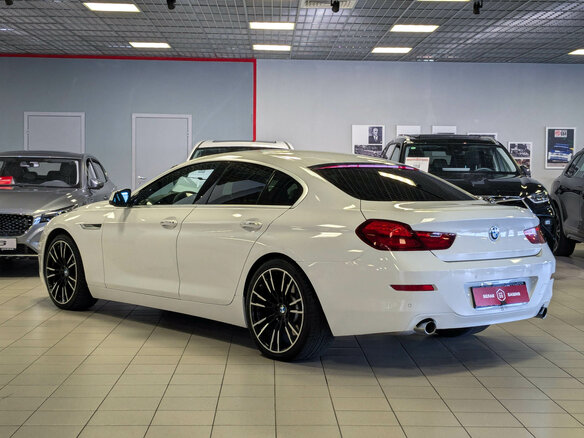 2012 BMW 6 серии Gran Coupe 640i III (F06/F13/F12), белый, 2275500 рублей - вид 4