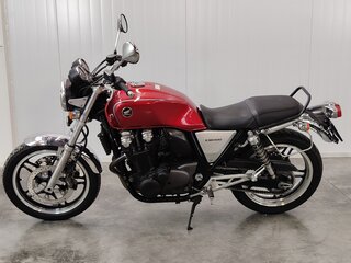 2010 Honda CB 1100, красный, 529000 рублей, вид 4