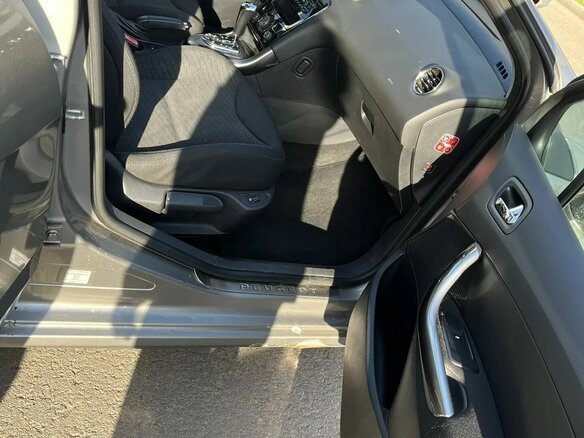 2011 Peugeot 308 I Рестайлинг, серый - вид 7