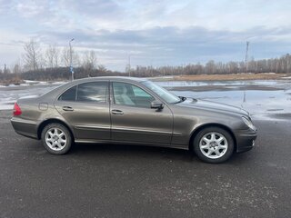 2006 Mercedes-Benz E-Класс 200 III (W211, S211) Рестайлинг, серый, 950000 рублей, вид 4