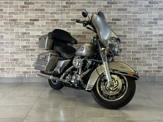 2006 Harley-Davidson Electra Glide, серебристый, 869000 рублей, вид 4