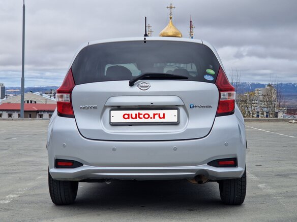 2018 Nissan Note e-Power II Рестайлинг, серый, 980000 рублей - вид 2