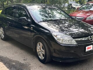 2010 Opel Astra H Рестайлинг, чёрный, 680000 рублей, вид 1