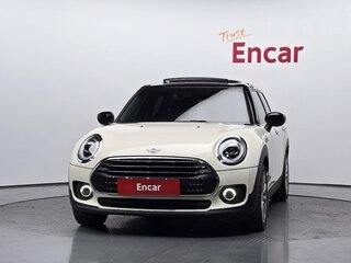 2021 Mini Clubman Cooper II Рестайлинг, белый, 1895000 рублей, вид 3