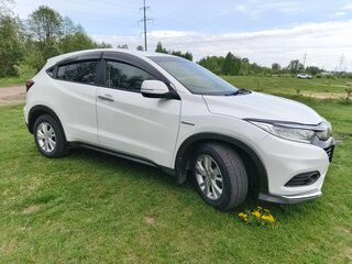 2018 Honda Vezel I Рестайлинг, белый, 1700000 рублей, вид 3