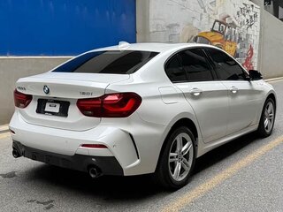 2022 BMW 1 серии 120i III (F52) Рестайлинг, белый, 1636000 рублей, вид 5