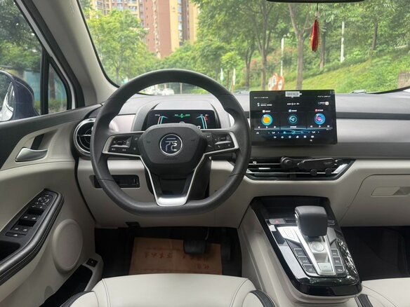 2021 BYD Yuan Pro (50 kWh) I Рестайлинг 2 (Pro), белый - вид 11