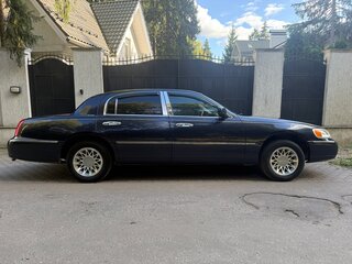 1998 Lincoln Town Car III, синий, 1950000 рублей, вид 3