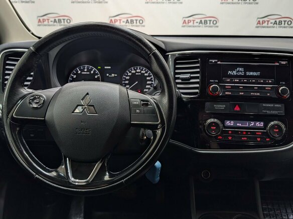 2015 Mitsubishi Outlander III Рестайлинг 2, белый - вид 12