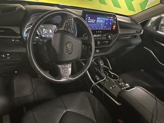 2024 Toyota Highlander IV (XU70), чёрный, 6800000 рублей, вид 4