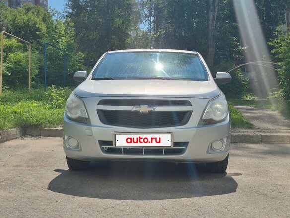 2013 Chevrolet Cobalt II, серебристый - вид 1