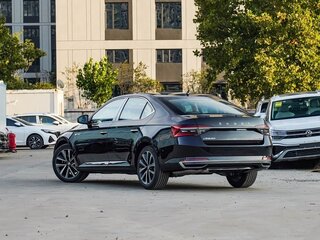 2026 Skoda Superb III Рестайлинг, чёрный, 2780070 рублей, вид 2