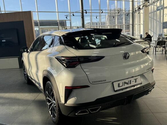 2025 Changan UNI-T I, белый, 3459900 рублей - вид 5