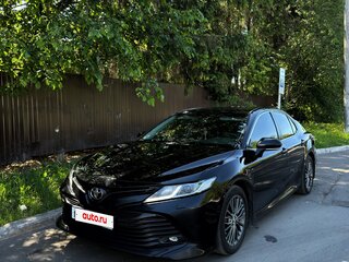 2018 Toyota Camry VII (XV50) Рестайлинг 2, чёрный, 2449000 рублей, вид 1