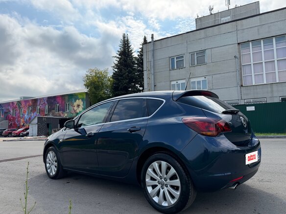 2011 Opel Astra J, синий, 650000 рублей - вид 10