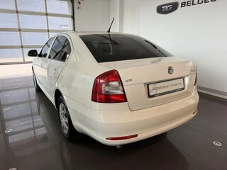 2013 Skoda Octavia II (A5) Рестайлинг, белый, 659000 рублей, вид 2