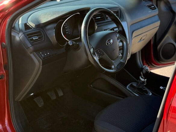 2016 Kia Rio III Рестайлинг, красный, 1099999 рублей - вид 14