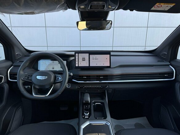 2026 Geely Okavango I Рестайлинг, серый, 4025990 рублей - вид 14