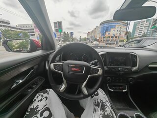 2024 GMC Terrain II Рестайлинг, пурпурный, 1772995 рублей, вид 5