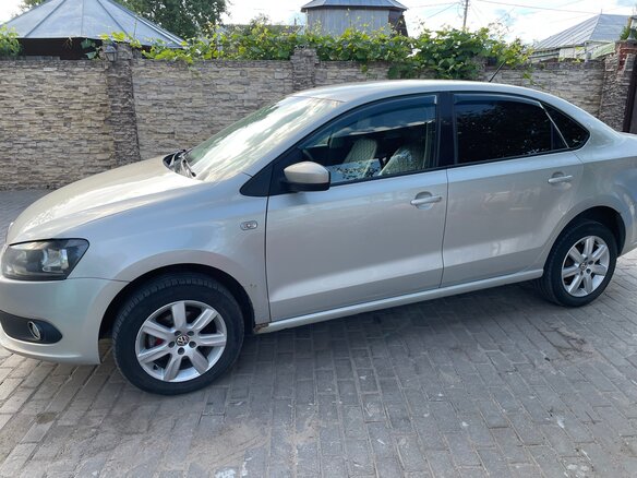 2013 Volkswagen Polo V, серебристый, 720000 рублей - вид 7