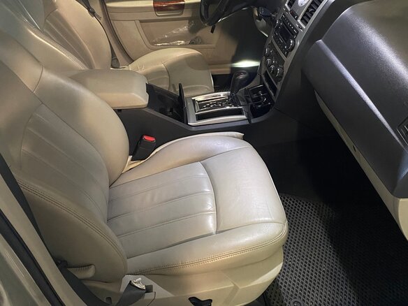 2006 Chrysler 300C I, серебристый, 1500000 рублей - вид 5