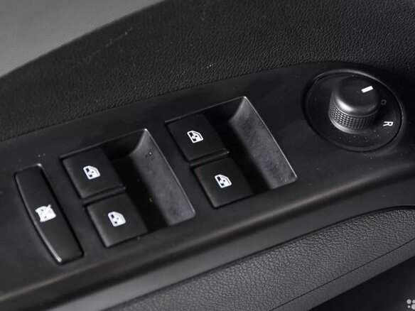 2012 Chevrolet Aveo II, белый, 620000 рублей - вид 12