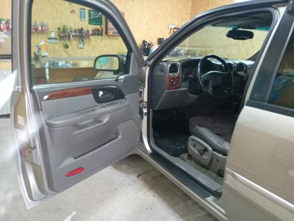 2002 GMC Envoy II (GMT360), серебристый, 300000 рублей - вид 6