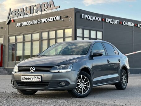 Volkswagen Jetta VI