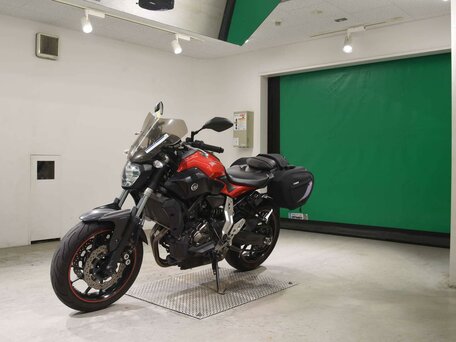 2014 Yamaha MT-07 (FZ-07), красный, 697000 рублей, вид 4