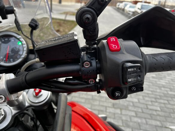 2015 Triumph Tiger 800, красный, 765000 рублей - вид 12