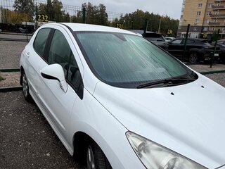 2011 Peugeot 308 I, белый, 650000 рублей, вид 2