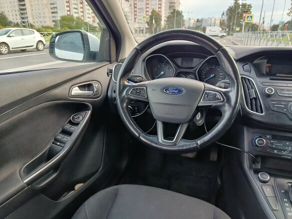 2017 Ford Focus III Рестайлинг, белый, 800000 рублей - вид 11