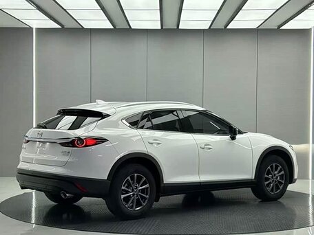 2023 Mazda CX-4 I Рестайлинг, белый, 1740000 рублей, вид 5